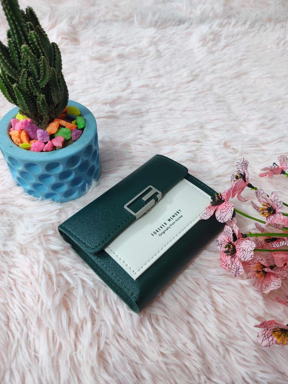 Ladiess wallet only deep Green colour