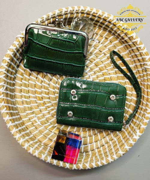 Luxury magic wallet_ Green
